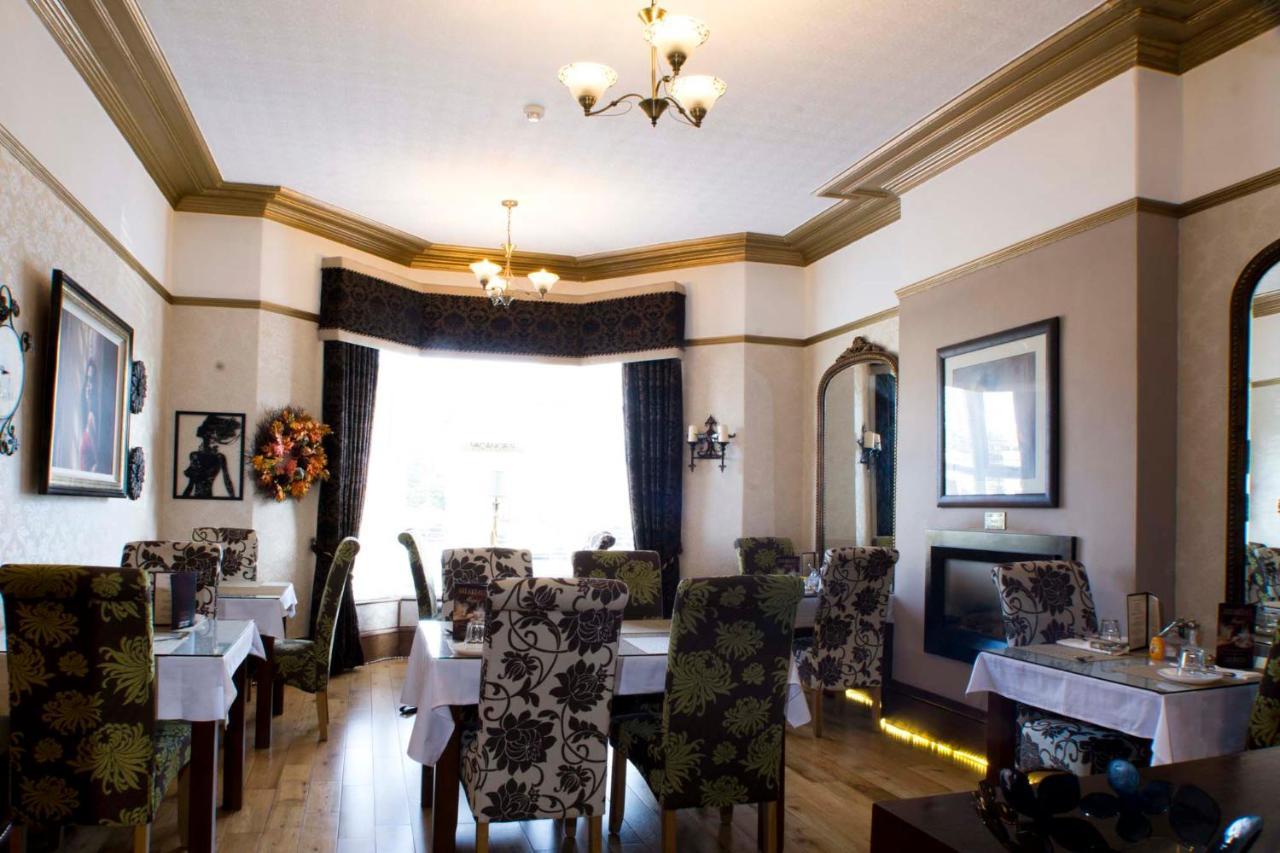 The Leicester Southport Bagian luar foto